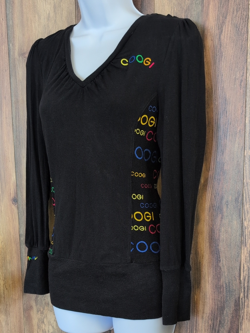 COOGI Black V-Neck Sweatshirt Hoodie Logo S          726A